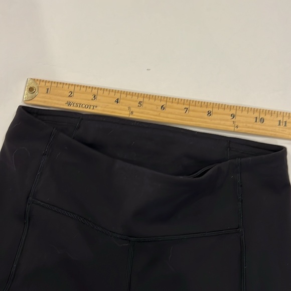 Lululemon black leggings with pockets size 4 - Picture 2 of 7